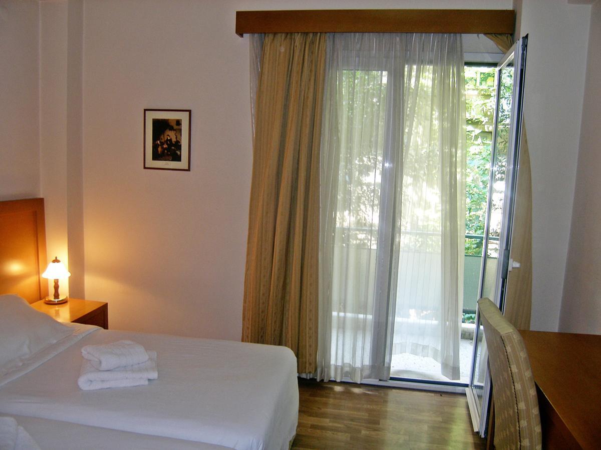 Theoxenia Hotel Atenas Exterior foto